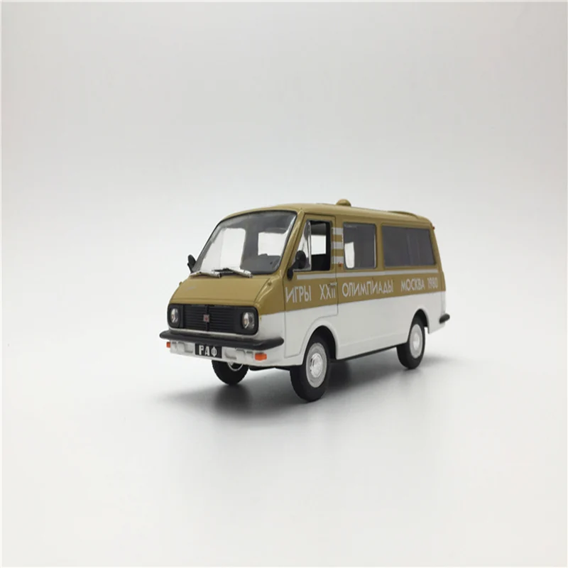 

1/43 Classic Simulation Soviet Volga 2203 Van Model Collection Furnishings Alloy Die-casting Vintage Car Toys