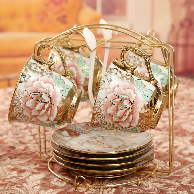 Элегантный Европейский королевский стиль кофейные чашки для влюбленных пар кружки керамические 4 чашки 4 блюдца 4 ложки, фарфоровая кружка для послеобеденного чая - Цвет: 02