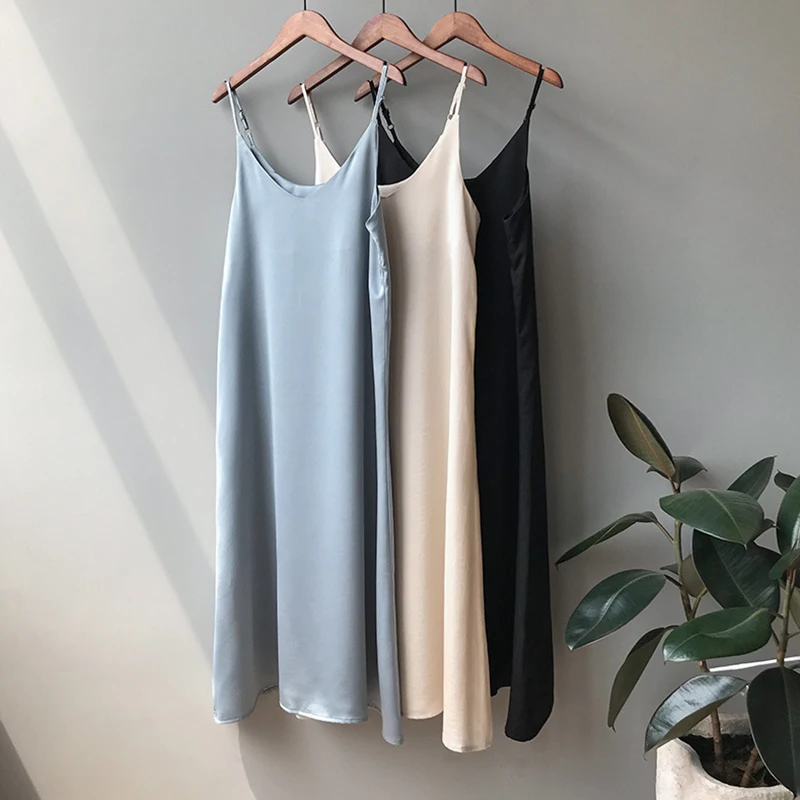 

HLHPYHB Sexy V Neck Slip Dress French Style Thin Straps Satin Tank Dress Casual Long Camisole Lady Beach Sundress Female Dresses