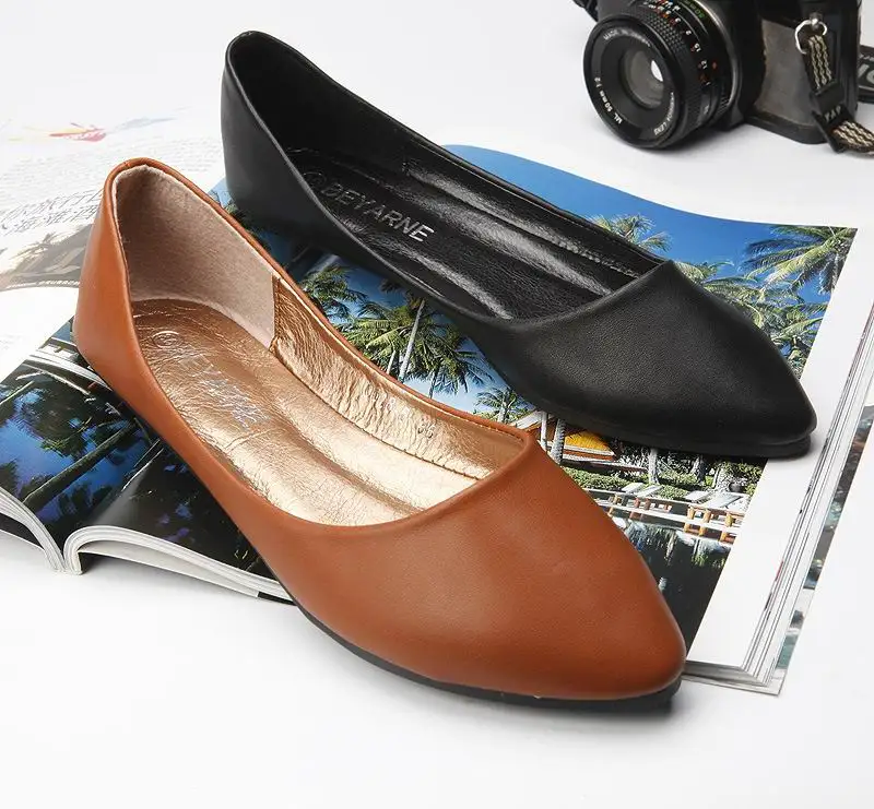 

Spring Fall Classic Womens Black Flats Shoes Simple Designer Pointed Toe Woman Brown Shallow Loafer Shoes Casual Plus Size 42 43