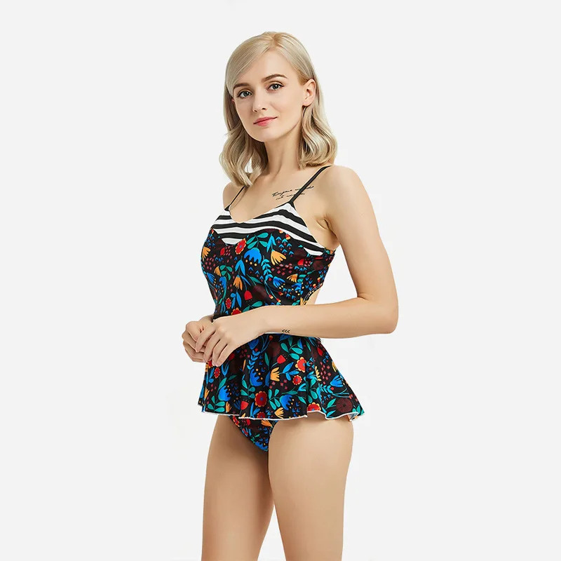 

2019 New Womens Floral Ruffles 2 Pieces Swimsuit Bikini set Mother Girl Floral Bathing Suit Swimwear Beachwear