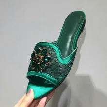 Взлетно-посадочной полосы улица женские плоские сандалии открытый Тапочки цветочным принтом в стиле ретро со стразами без шнуровки на сандалии кружева Сабо летние шлепанцы