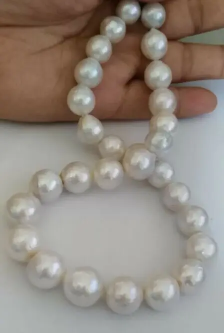 

elegant 12-13mm natural Australian south seas white pearl necklace 18inch 14K (9.13)