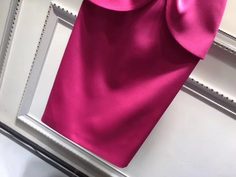 4 (8)