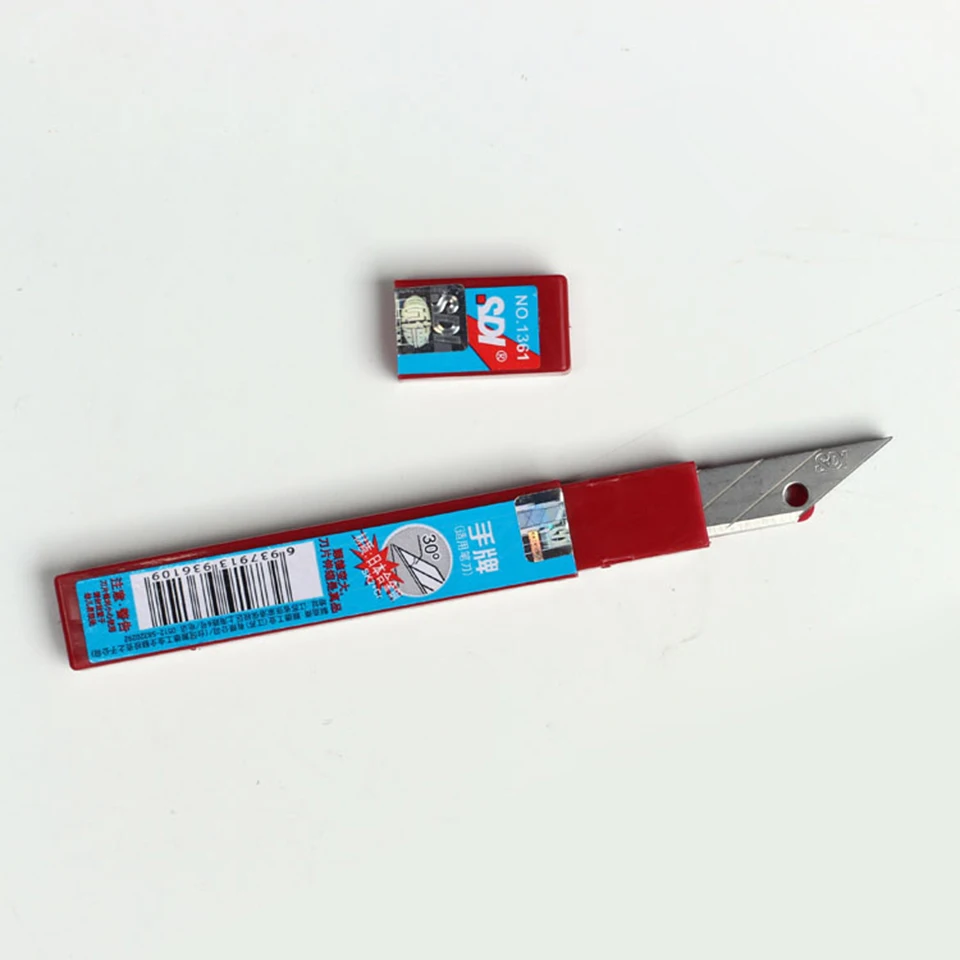 

SK2+Cr Snap-off Utility Sharp Knife Replacement Blade 9mm 10-Blade/Pack MX-1361