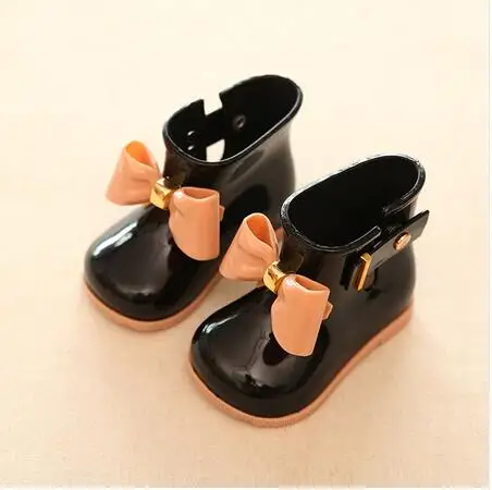 bota da melissa para criança