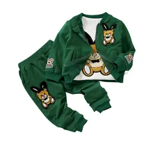 Комплекты одежды на весну и осень для маленьких мальчиков, новинка, комплект из 3 предметов для мальчиков: футболка с длинными рукавами и рисунком маленького медведя+ куртка+ штаны, для 2-6 лет