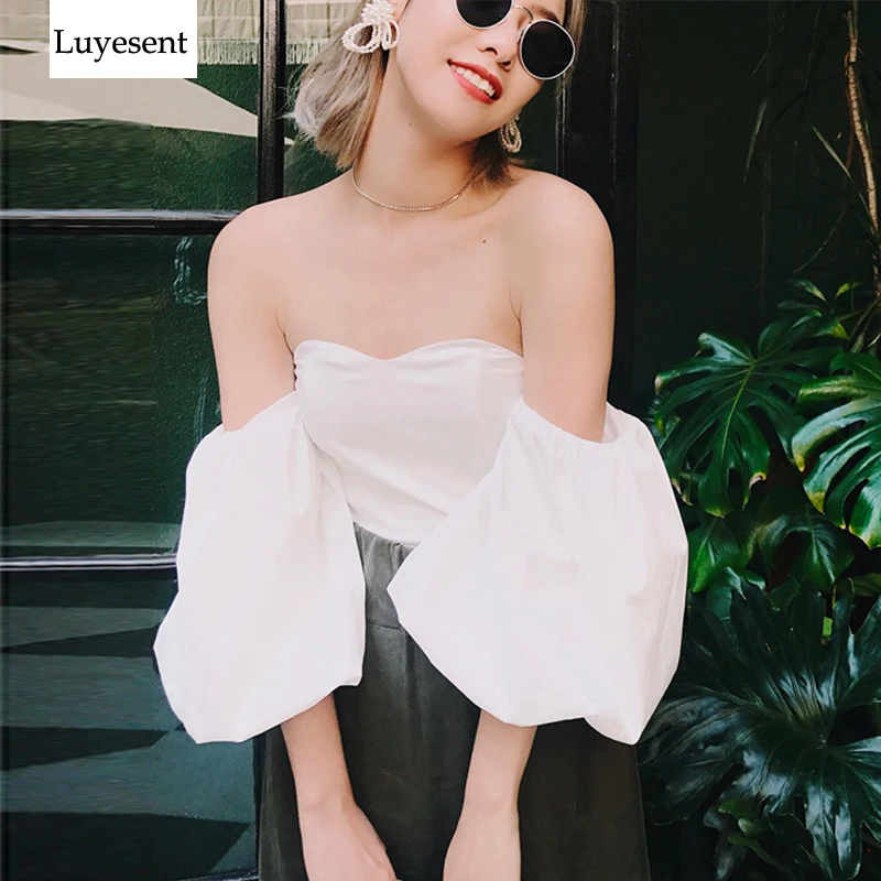 

White Strapless Sexy Women Blouse Lady Puff Sleeve Off Shoulder Short Length Boha Blusas Slash Neck Blusa 2019 High Street Top