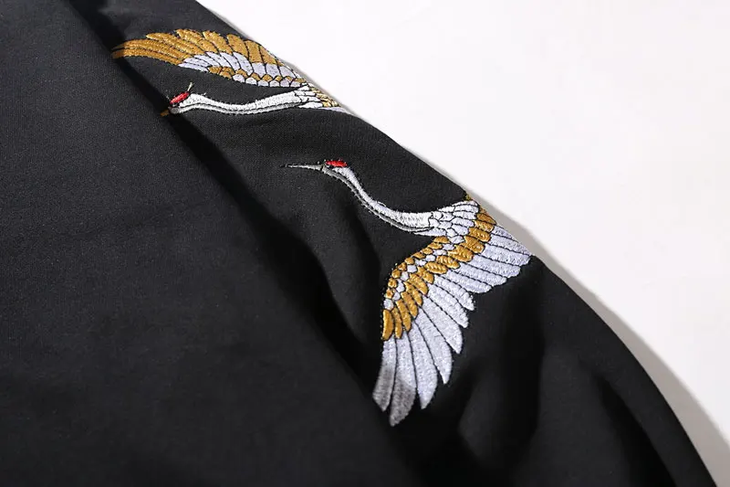 Sleeve Embroidery Crane Pullover Hoodies 5