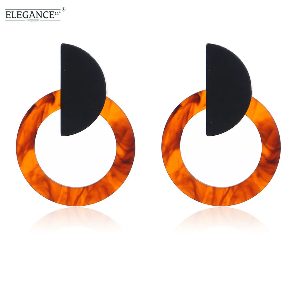

Elegance Acrylic Earrings for women Designs Circle Hollow Earring Fashionable Exaggerated Brown Large shell round Drop Earrings