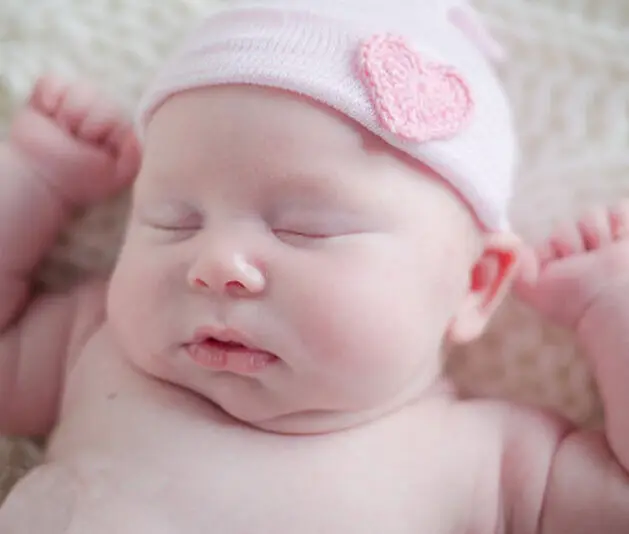 Милый новорожденный малыш младенец, девочка, малыш, мягкая удобная полосатая Больничная шапка с бантом, теплая шапочка