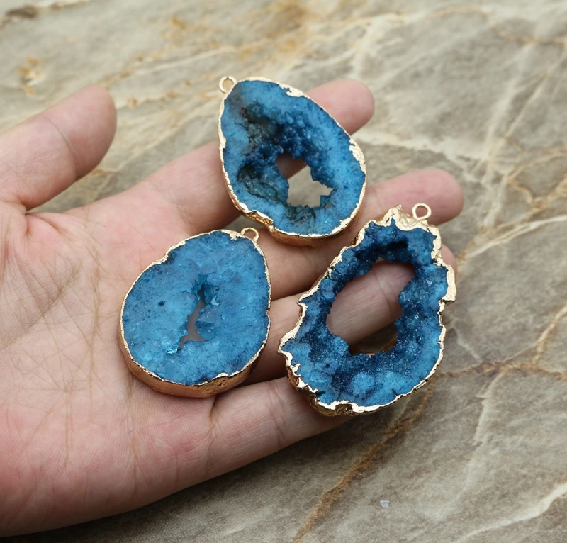 

Wholesale Natural Color Changing Irregular Crystal Drusy Geode Stone Pendant Necklaces DIY To Make Jewelry