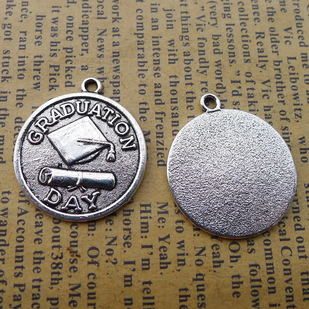 

Yamily 12pcs/25 x 22mm Graduation Day charms Antique Silver Tone Graduation Day charms pendant