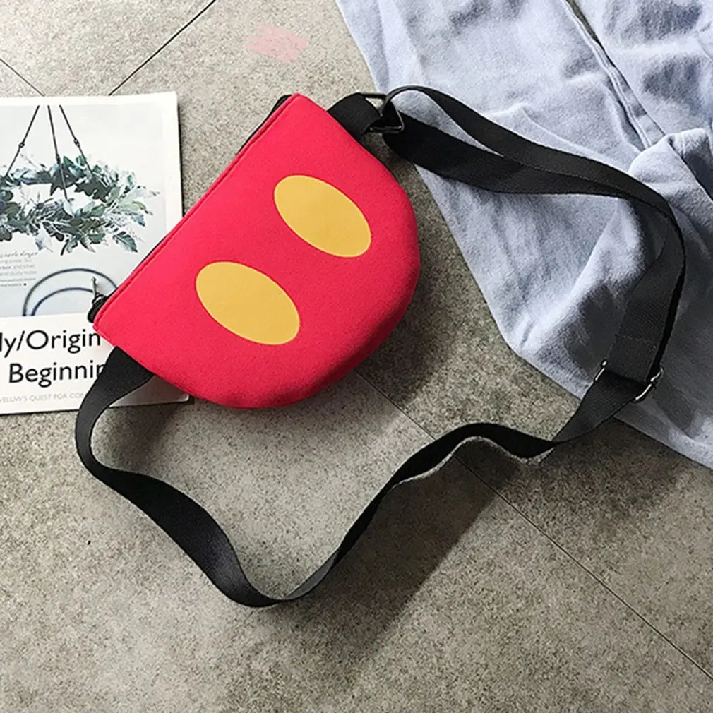 

Fashinable Small Canvas Wide Strap Smile Face Charecter Pattern Simple Crossbody Single Shoulder Bag for Girls Outdoor Use