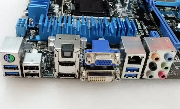 ASUS P8Z77-V الأصلي اللوحة LGA 1155 DDR3 ل I3 I5 I7 CPU 32 GB USB2.0 USB3.0 لوحات Z77 سطح اللوحة