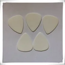 1000 шт/партия, без логотипа, акция пластиковые 1,0 мм матовые нейлоновые медиаторы для гитары