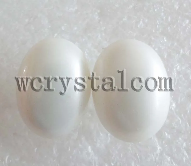 

Oval White South Sea Mabe Pearl Earrings
