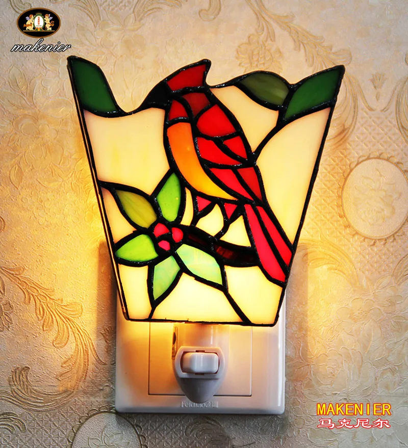 

Colored Glass Lighthouse Retro Decoration Art
