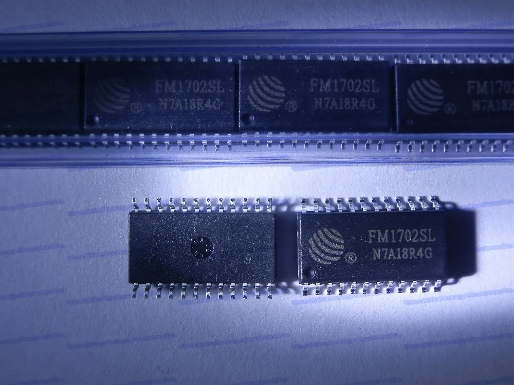 FM1702SL