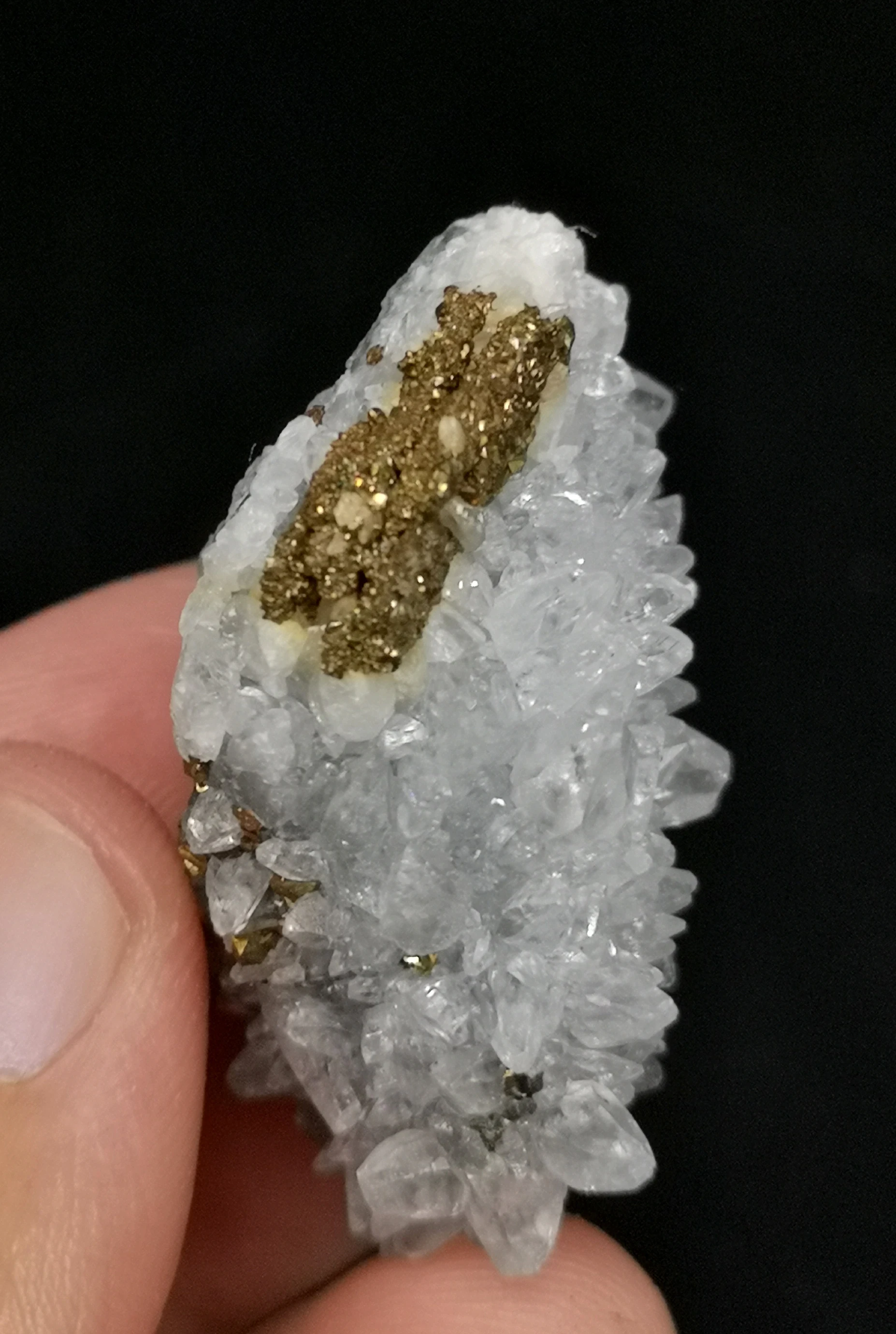 

23g Natural pyrite and calcite symbiotic mineral crystal specimen Stones and crystals Rough quartz from China