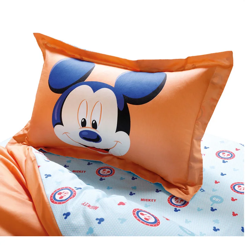 Mickey Mouse bedding set (1)