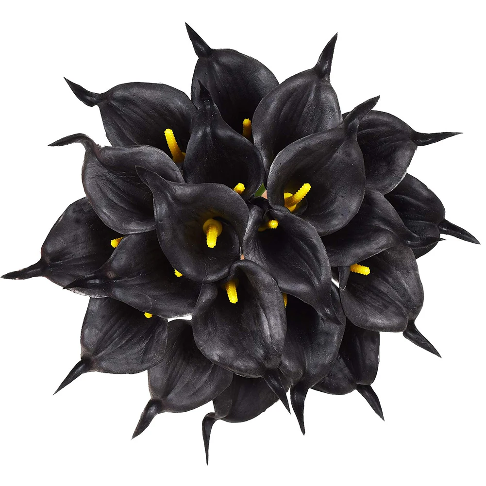 Черные каллы купить. Лилия Калла черная. Черные лилии букет. Букет черных лилий. Черные искусственные цветы.