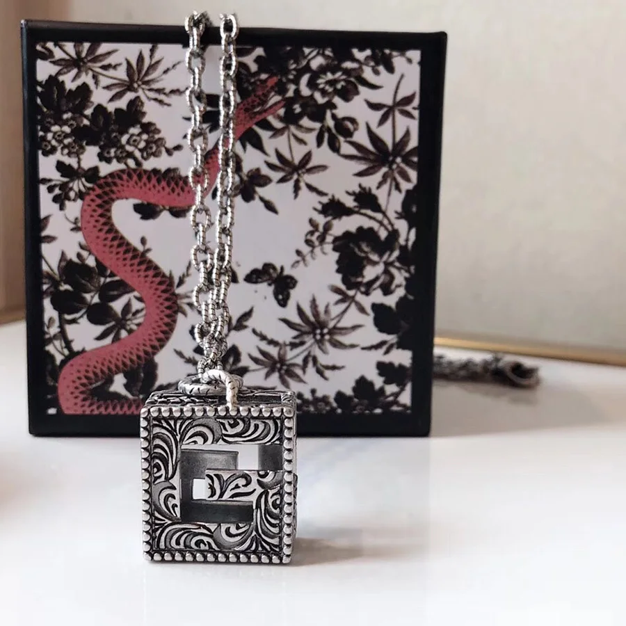 

2019 Luxury Brand Statement Pendant Long Necklace Charms Silver Pendant Chain For Women Men Vintage Punk Style