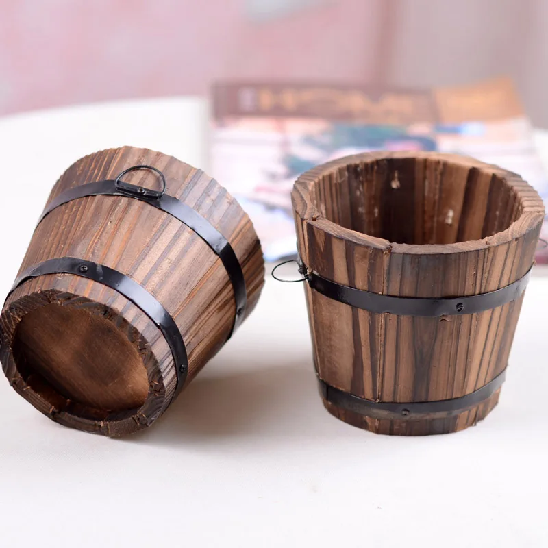 Chậu hoa bằng gỗ dáng thùng
