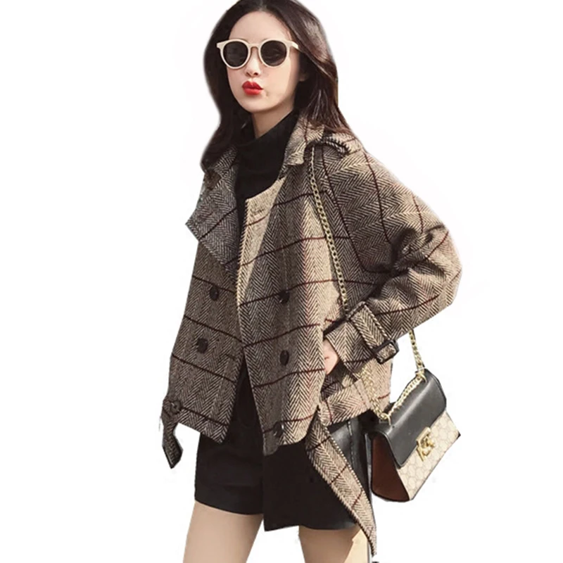 

Women Wool Blends 2018 New Fashion Elegant Plaid Double Breasted Overcoat Female Autumn Winter Short Coat Woolen Outerwear ZS451