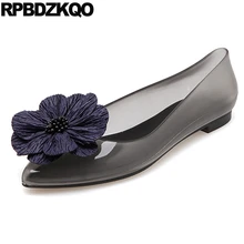 Серый плоские Остроконечные женщин каваи лето дешево дам Размер 41 Прямой завод Дешевая обувь фарфора надевать Китайский цветок отправка капель последние Мода весенняя осень красивая европейская