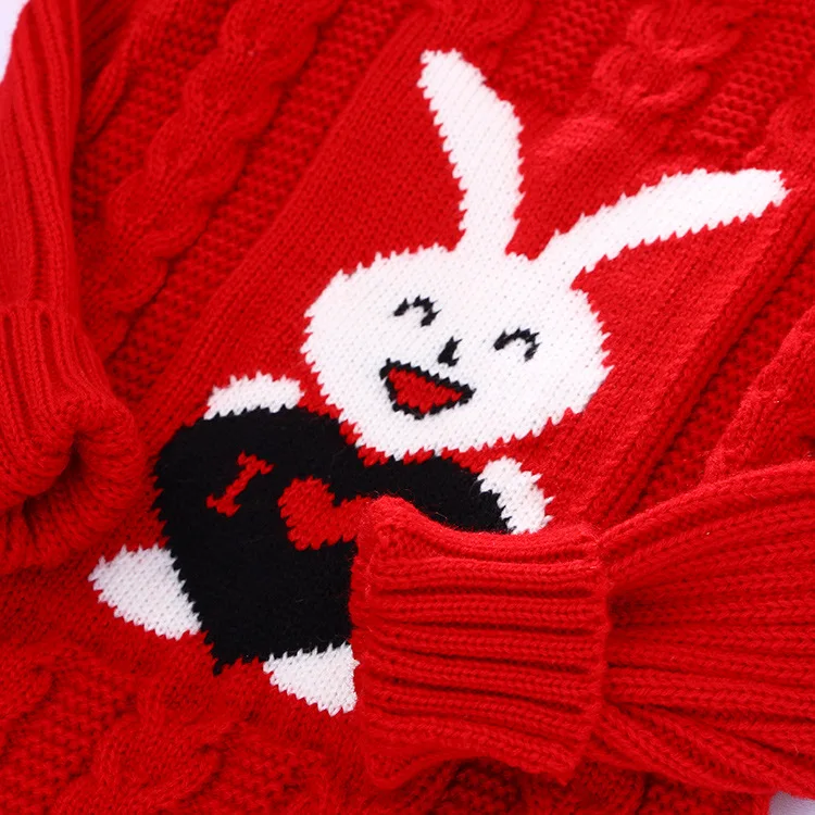 4604355189_1090630335