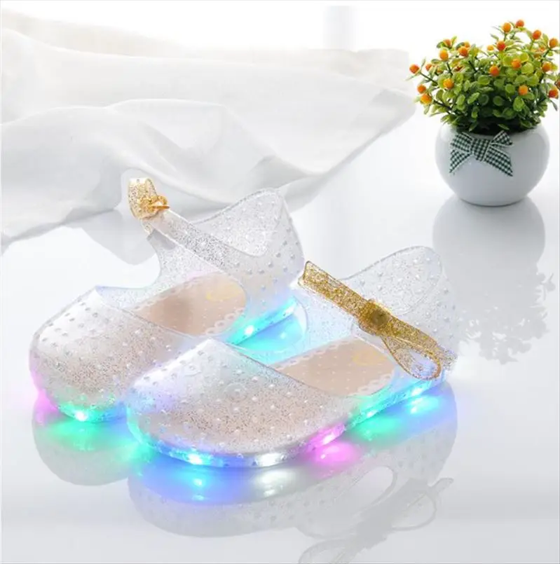 Светодиодный свет сандалии для девочек бантом дети принцесса обувь светодиодный вспышка светящиеся детские сандалии для малыша в стиле «Мэри Джейн», белые и черные кроссовки со шнурками