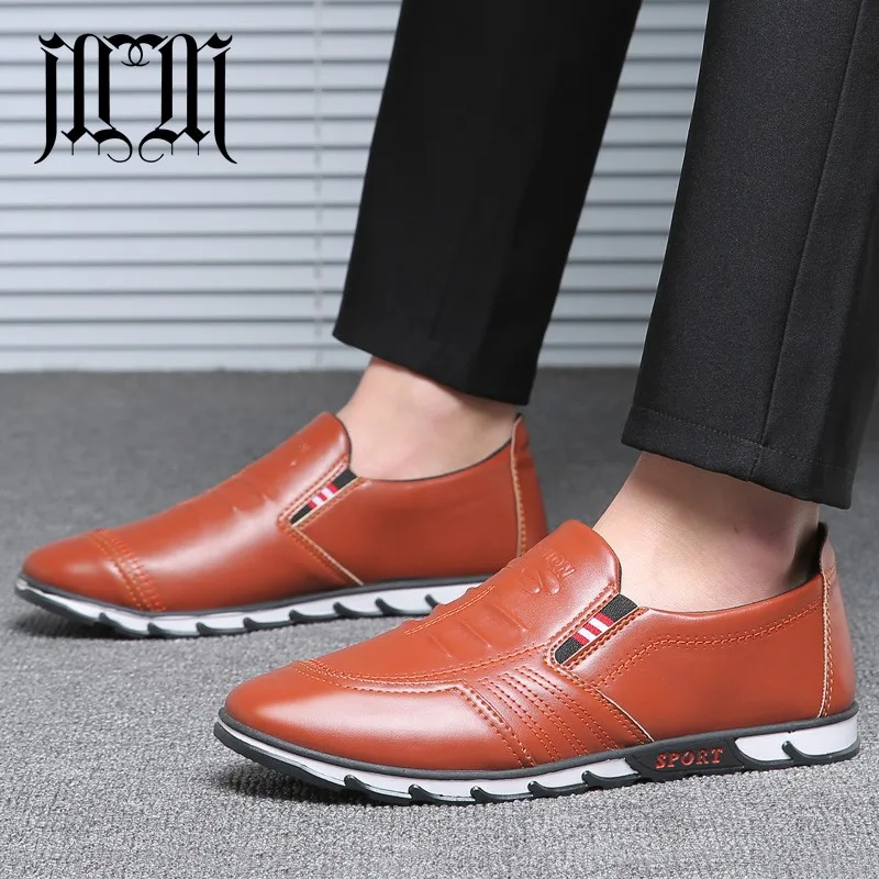 

MUMUELI Black Brown New Leather 2019 Designer Casual Breathable Loafer Shoes Men High Quality Fashion Luxury Flat Top Brand B33