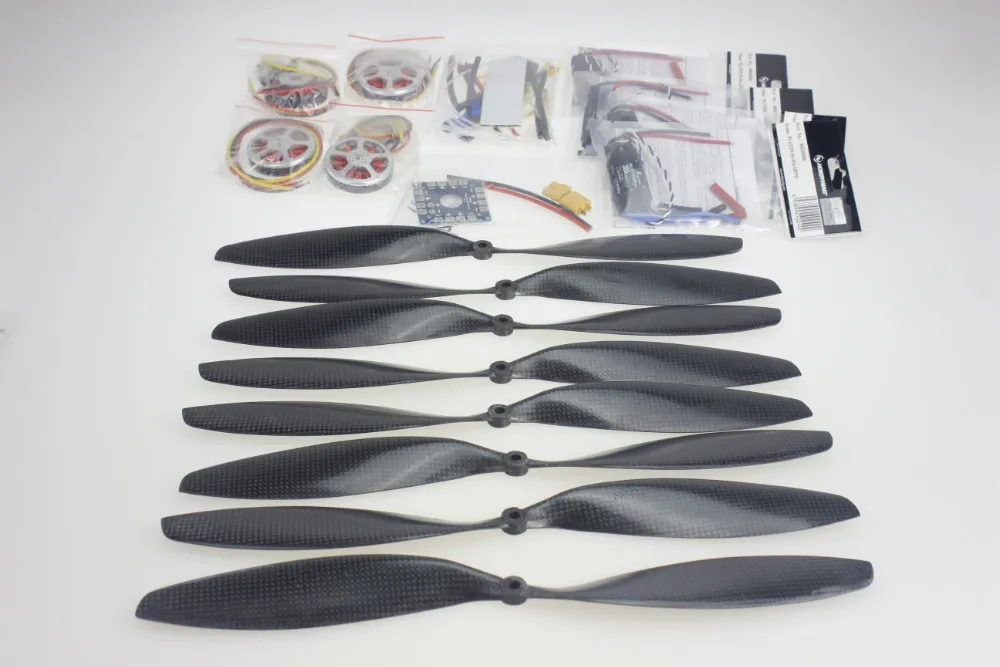 

Y05307-B HOBBYWING Platinum 30A ESC + 14x4.7 3K CF Propeller CW CCW 1447 750KV Brushless Motor ESC Connection Board XT60 T Plug