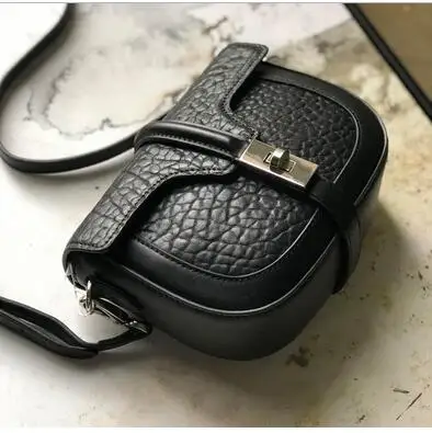 

2019 the new high quality sheepskin shoulder oblique span lady bag