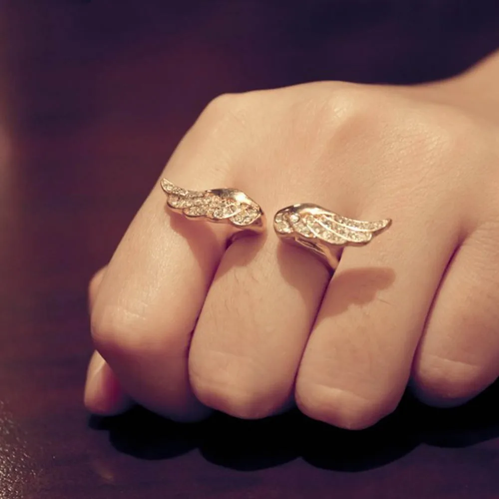 Новое поступление очаровательные ювелирные изделия золотой ангел крылья в форме Полный Стразы инкрустированные женское кольцо Прямая