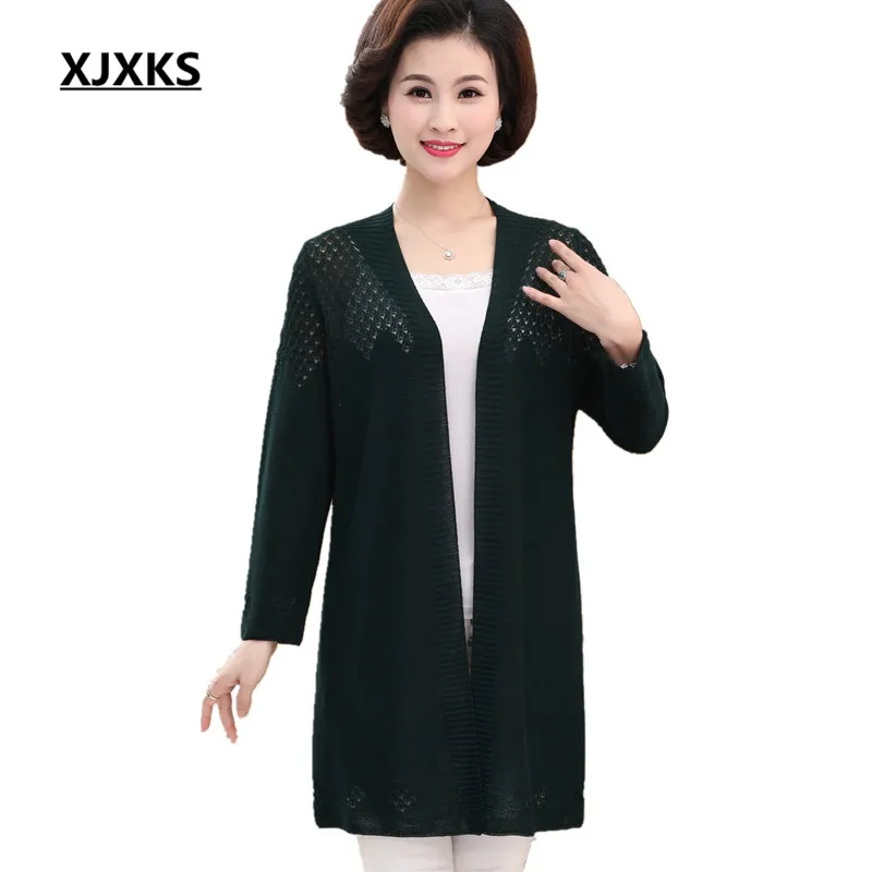 

XJXKS Women's knitted thin cardigan 2018 spring and summer new loose large size V collar hollow long-sleeved women's cardigan