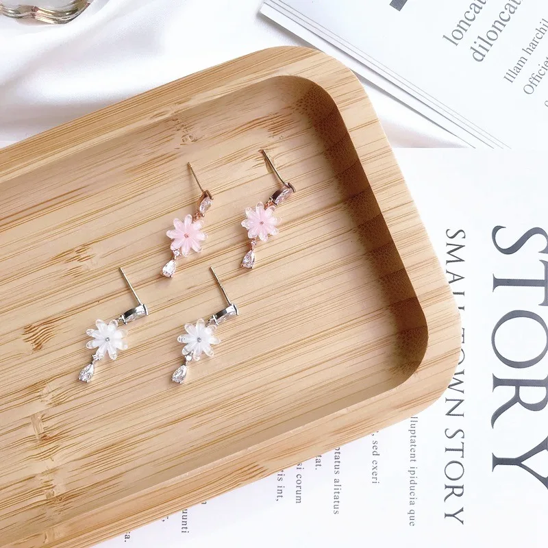 Korean Zircon Flower Earrings Summer Fresh Brinco Elegant Shiny Crystal Earrings Jewelry Party Gifts (3)