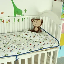Лидер продаж детские для маленьких мальчиков и девочек cot кроватки Постельные Принадлежности Комплекты одеяло+ лист+ подушка+ 2 подушки сумка, очень хорошее качество