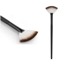 1Pcs New Fan Shape Makeup Brushes Professional Cosmetic Brush Blending Highlighter Contour Face Powder Brush Woman Make Up Tools