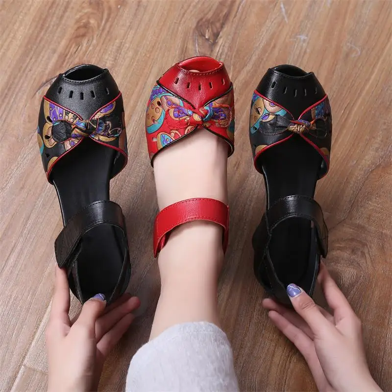 PEIPAH ручной работы Лето ретро, Национальный стиль, натуральная кожа, Для женщин сандалии обувь с широко открытым носком на липучке, с пряжкой, с принтом, повседневная обувь, обувь