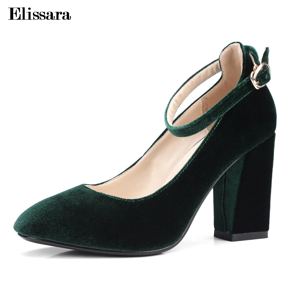 round toe block heel