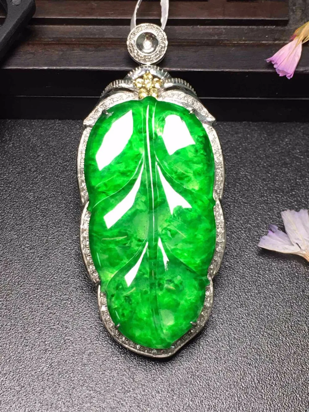 

322 Fine Jewelry Real 18K White Gold Station Buddha Natural Burmes Jade Gemstones Jadite Pendant Necklace Pendants Necklaces
