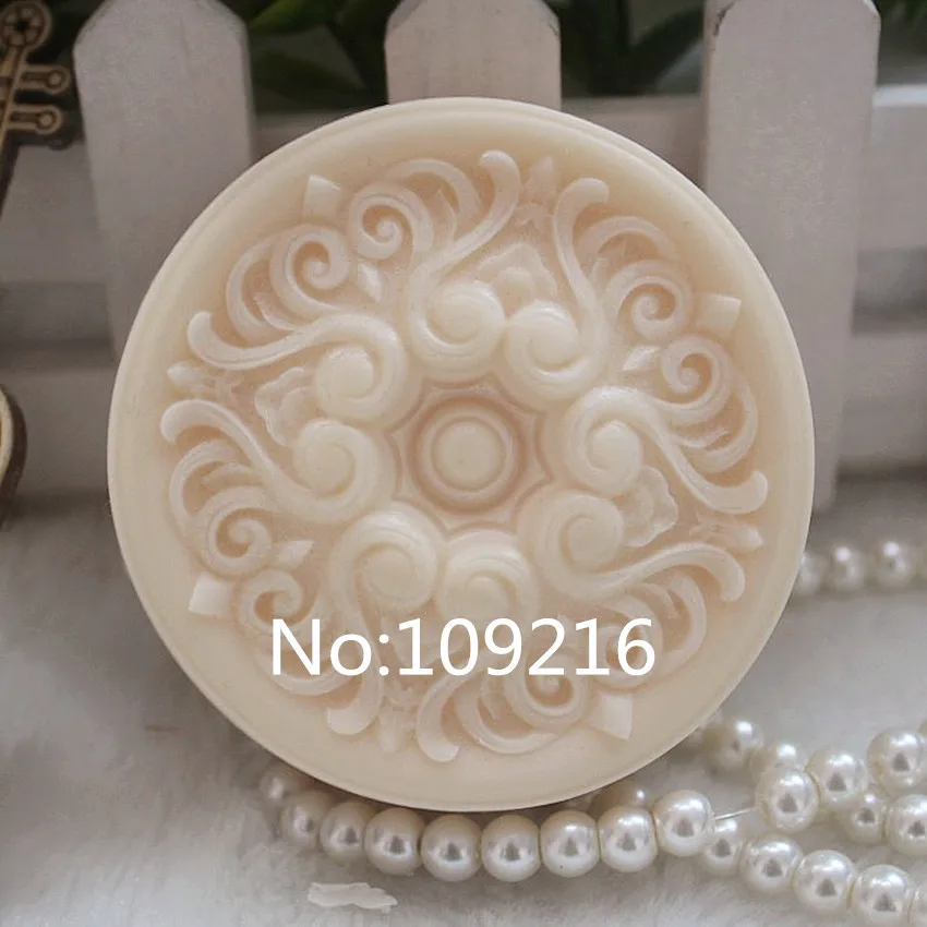 

wholesale!!1pcs Round Lace (zx92) Silicone Handmade Soap Mold Crafts DIY Mould