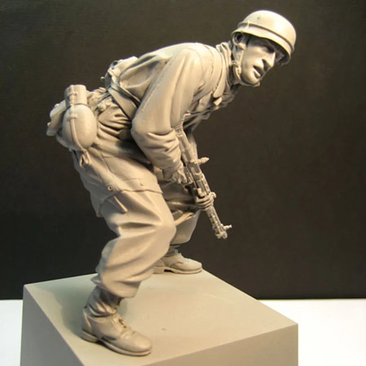 1/16 Unpainted Resin Figure WWII German paratrooper FG42W ()in Model
