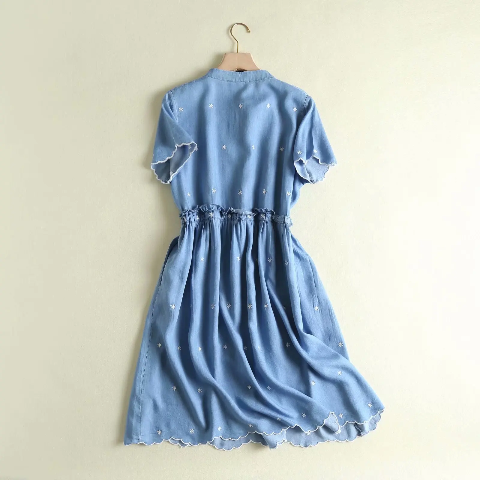 Длинное джинсовое платье из Tencel с оборками и вышивкой; женское платье-светильник синего цвета с коротким рукавом; длинное летнее джинсовое элегантное платье; Vestido Mujer; хлопок