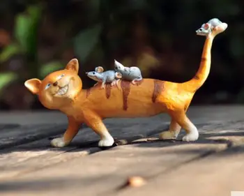 

Lovely animal cat put out creative modern TV cabinet wine cabinet garden decoration handicraft bookshelf home animal props