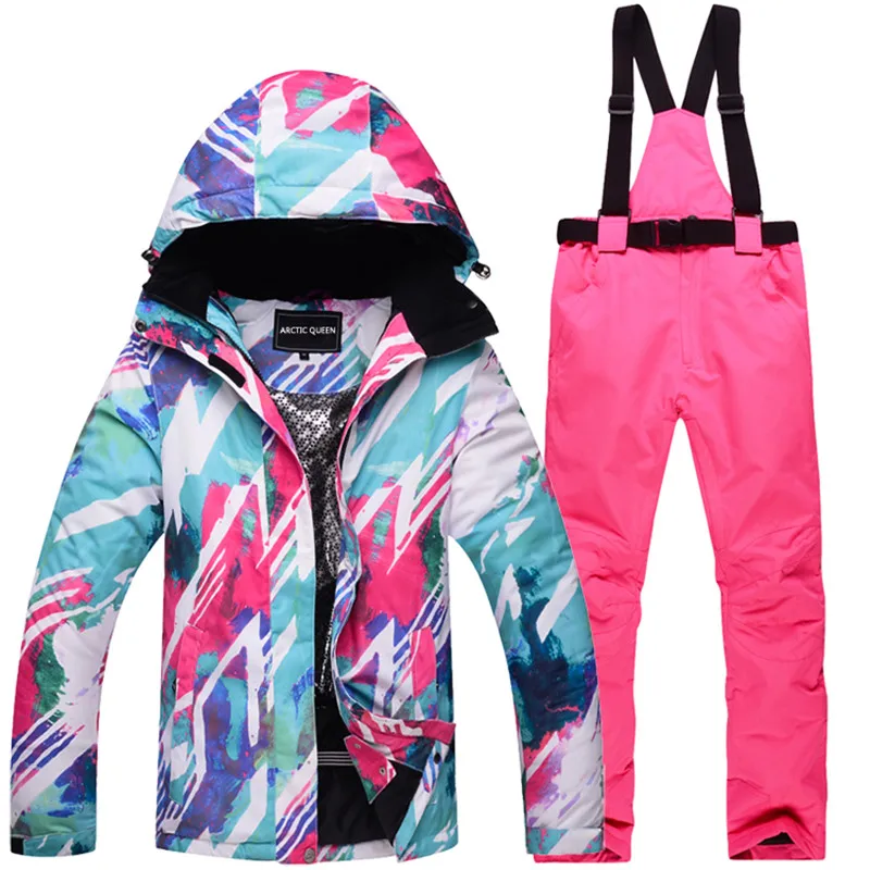 

2018 Female Skiing or Snowboarding Suit Jacket and Pant Outdoor Waterproof Windproof Suit Winter Thermal Coat and Trousers