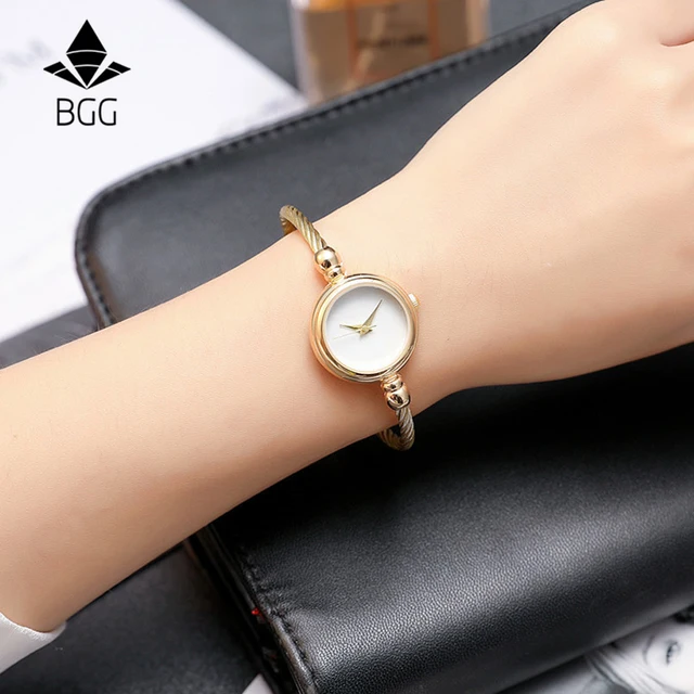 New Arrival Elegant Women Gold & Silver Bracelet Watch Simpel Design Women Casua New Arrival Elegant Women Gold & Silver Bracelet Watch Simpel Design Women Casua