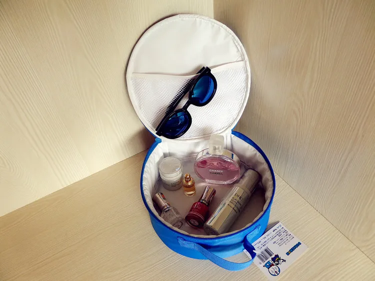 Portátil de dibujos animados lindo Doraemon cosmético organizador nylon AISLAMIENTO impermeable viaje de almacenamiento organizador Bolsas
